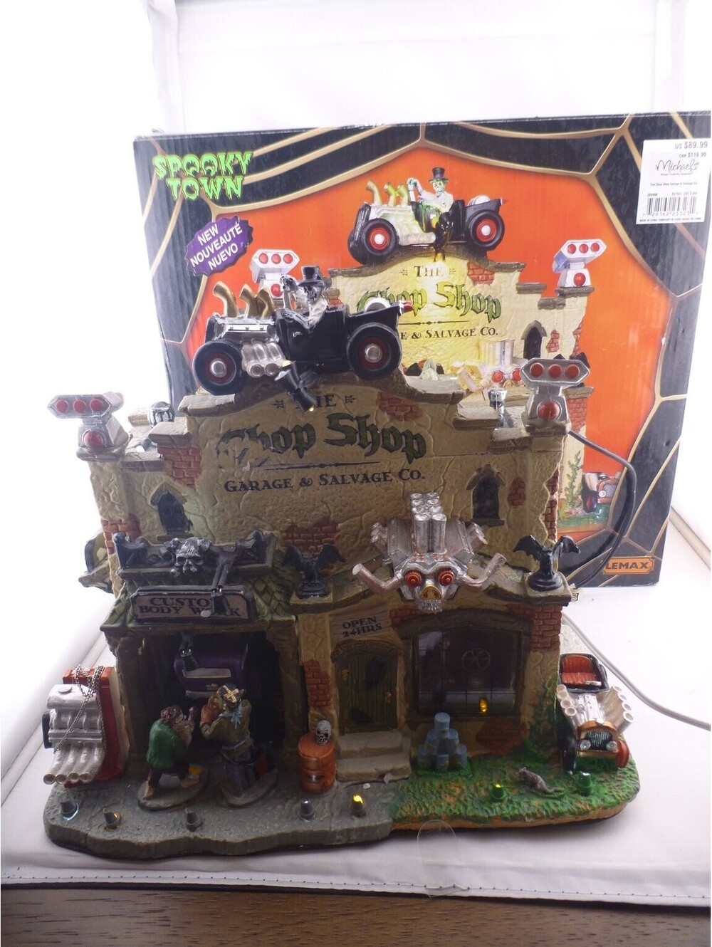Lemax Spooky Town The Chop Shop Garage & Salvage Halloween Village #25323 - I2